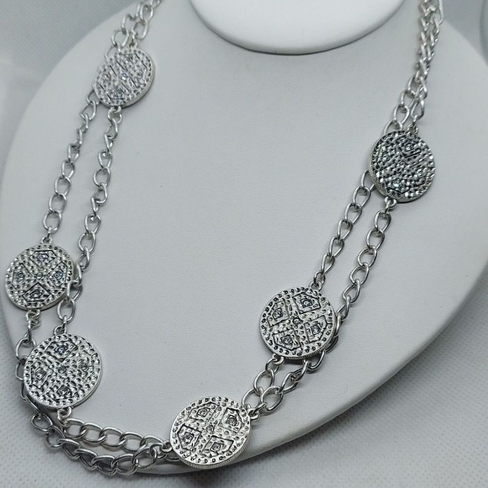 Silver tone doubloon necklace‎